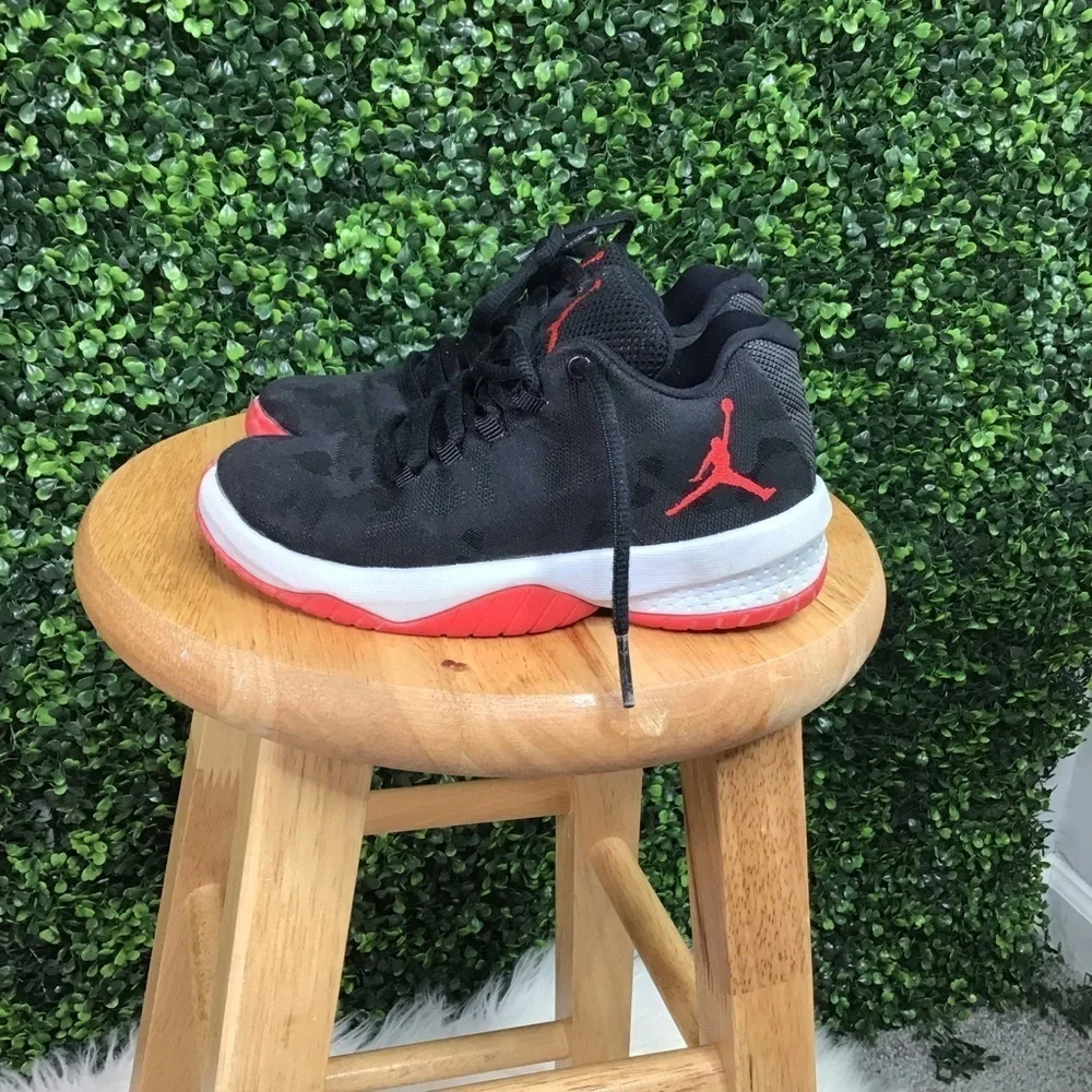 Nwot kids Air Jordan‎ B.Fly BP 'Bred'